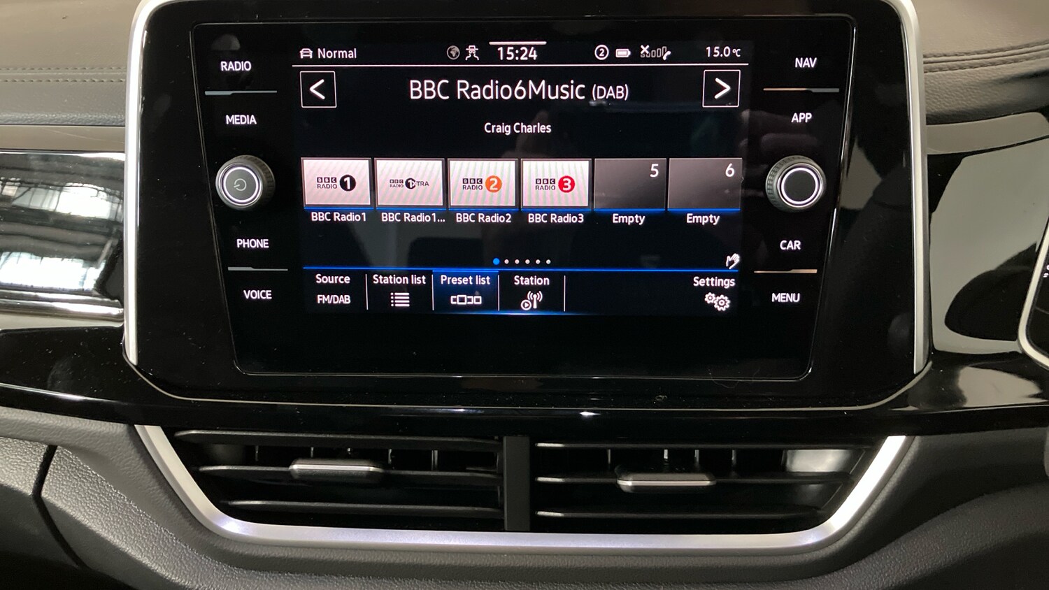 Used Volkswagen T-Roc 2025 for sale - 76568392: Photo 40