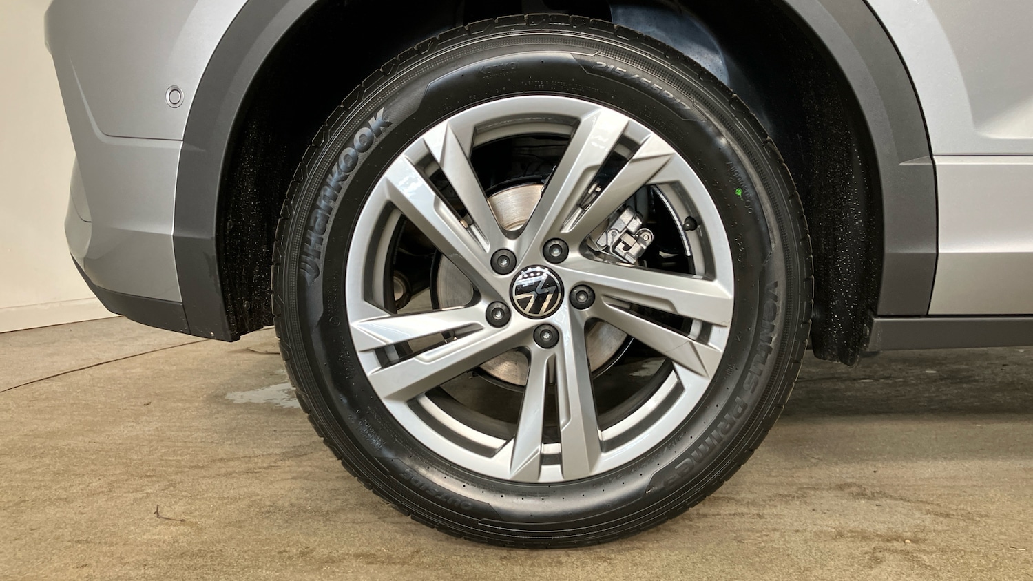 Used Volkswagen T-Roc 2025 for sale - 76568392: Photo 5