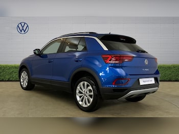 Used Volkswagen T-Roc 2024 for sale - 78906383: Photo