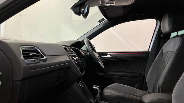 Used Volkswagen Tiguan 2023 for sale - 75994303: Photo 23