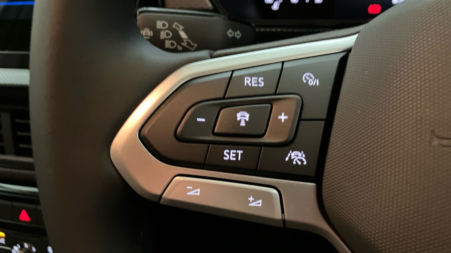 Used Volkswagen T-Cross 2025 for sale - 76968760: Photo 17