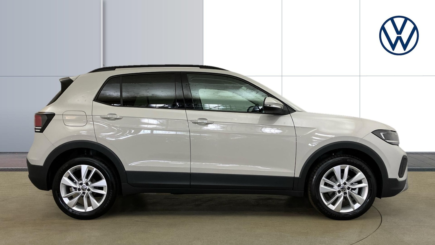 Used Volkswagen T-Cross 2025 for sale - 76968760: Photo 4