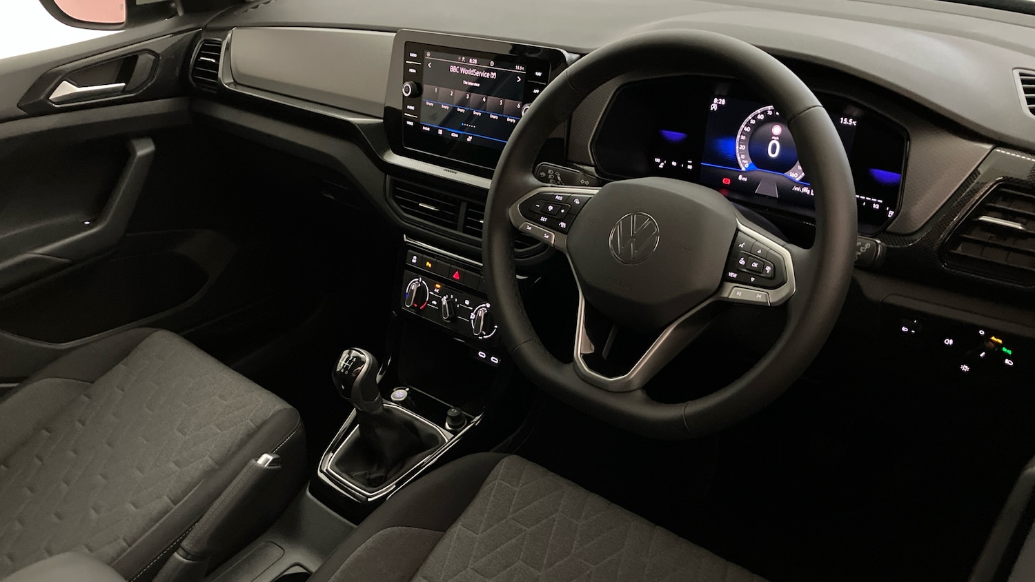 Used Volkswagen T-Cross 2025 for sale - 76968760: Photo 6