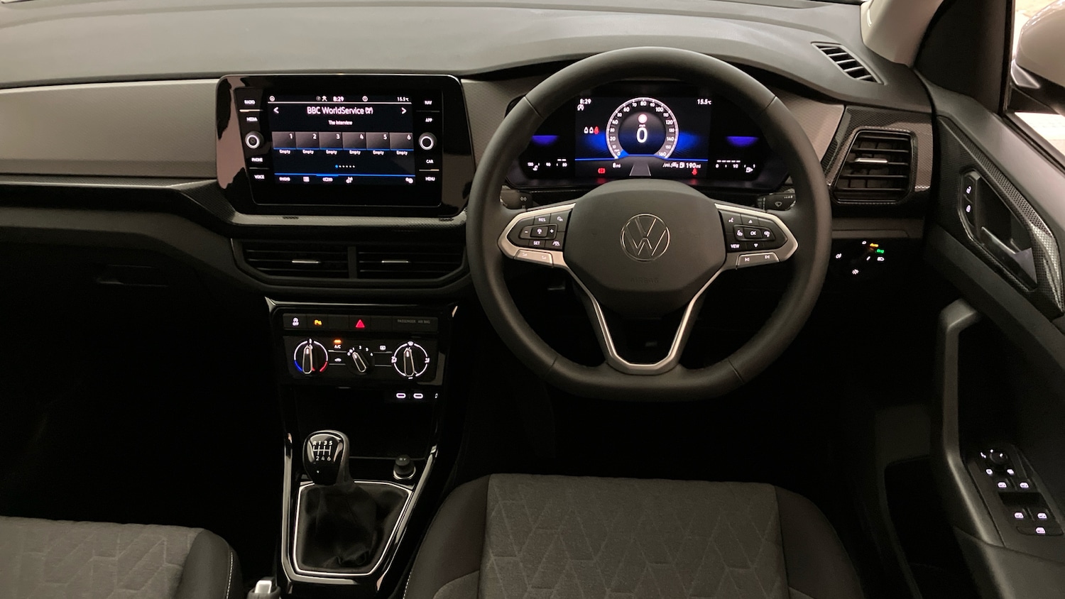 Used Volkswagen T-Cross 2025 for sale - 76968760: Photo 9