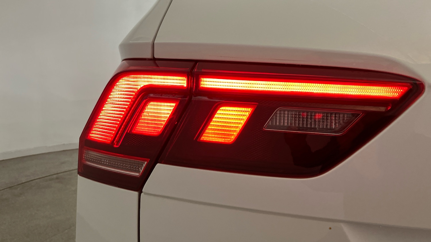 Used Volkswagen Tiguan 2022 for sale - 77102087: Photo 31