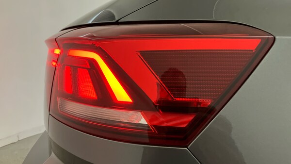 Used Volkswagen T-Roc 2019 for sale - 76219011: Photo 25
