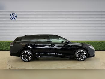 Used Volkswagen Passat 2025 for sale - 79307177: Photo