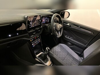 Used Volkswagen T-Roc 2023 for sale - 78814992: Photo