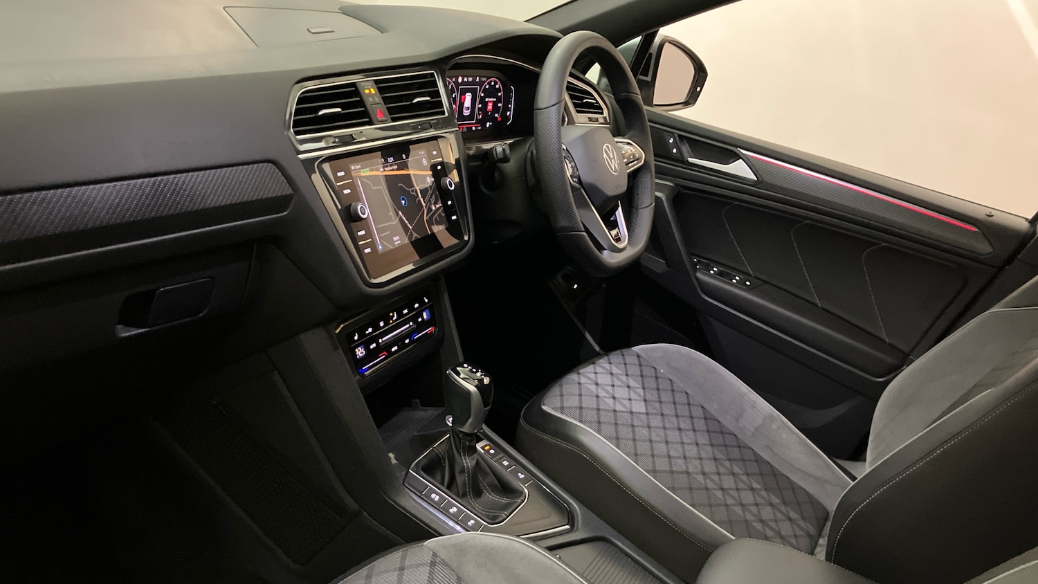 Used Volkswagen Tiguan Allspace 2022 for sale - 76782512: Photo 2