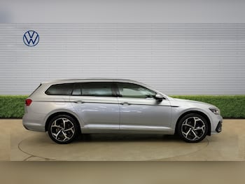 Used Volkswagen Passat 2023 for sale - 79406539: Photo