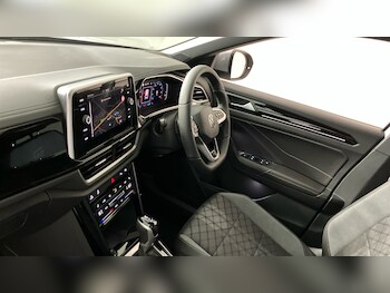 Used Volkswagen T-Roc 2025 for sale - 76063660: Photo 2