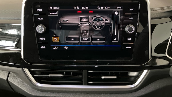 Used Volkswagen T-Roc 2025 for sale - 76063660: Photo 42