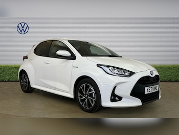 Used Toyota Yaris 2021 for sale - 78325120: Photo