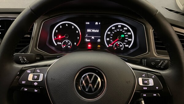 Used Volkswagen T-Roc 2021 for sale - 76143545: Photo 10
