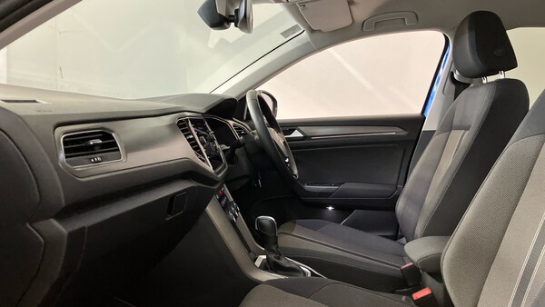 Used Volkswagen T-Roc 2021 for sale - 76143545: Photo 23