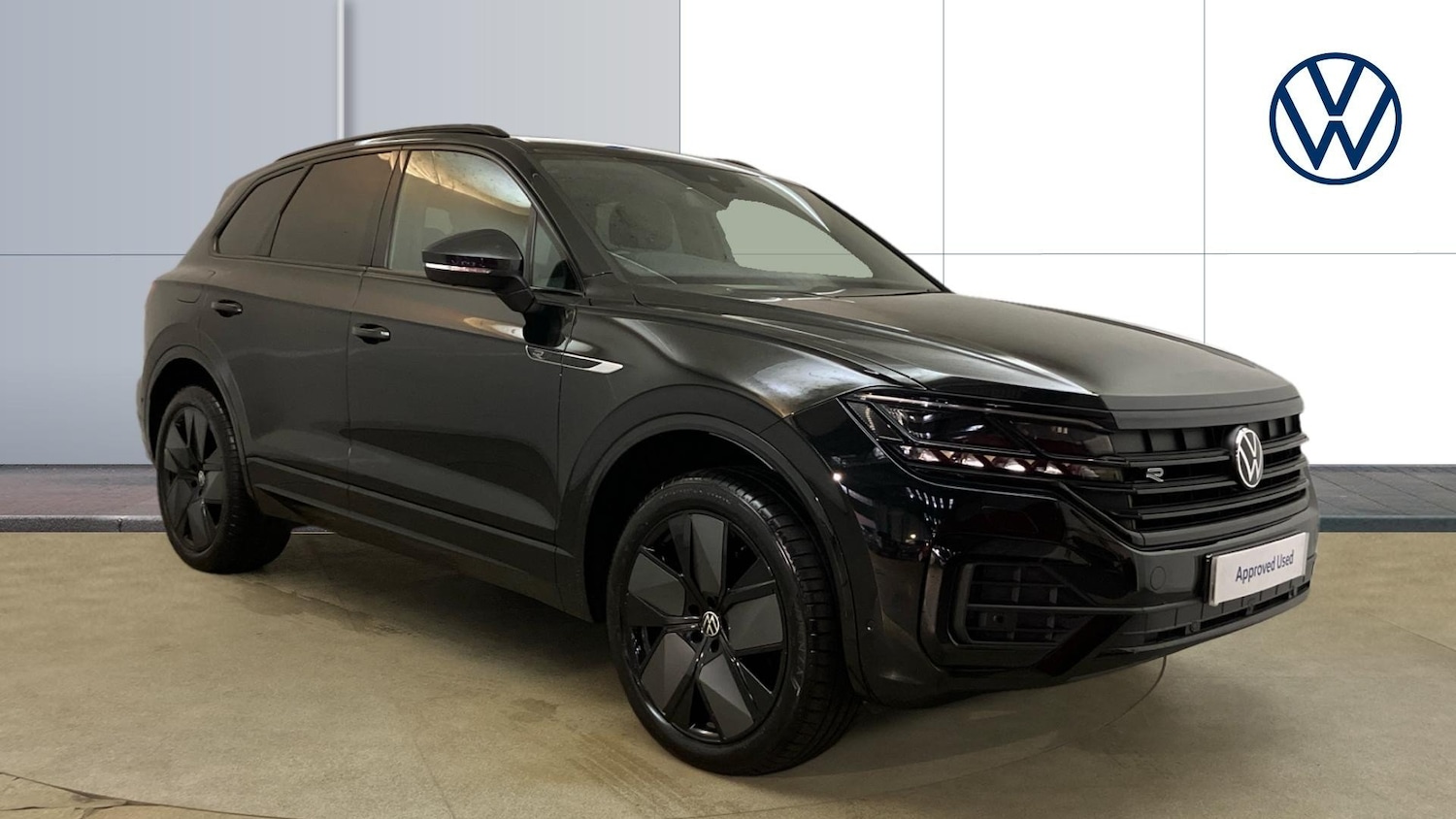 Used Volkswagen Touareg 2023 for sale - 76577016: Photo 1