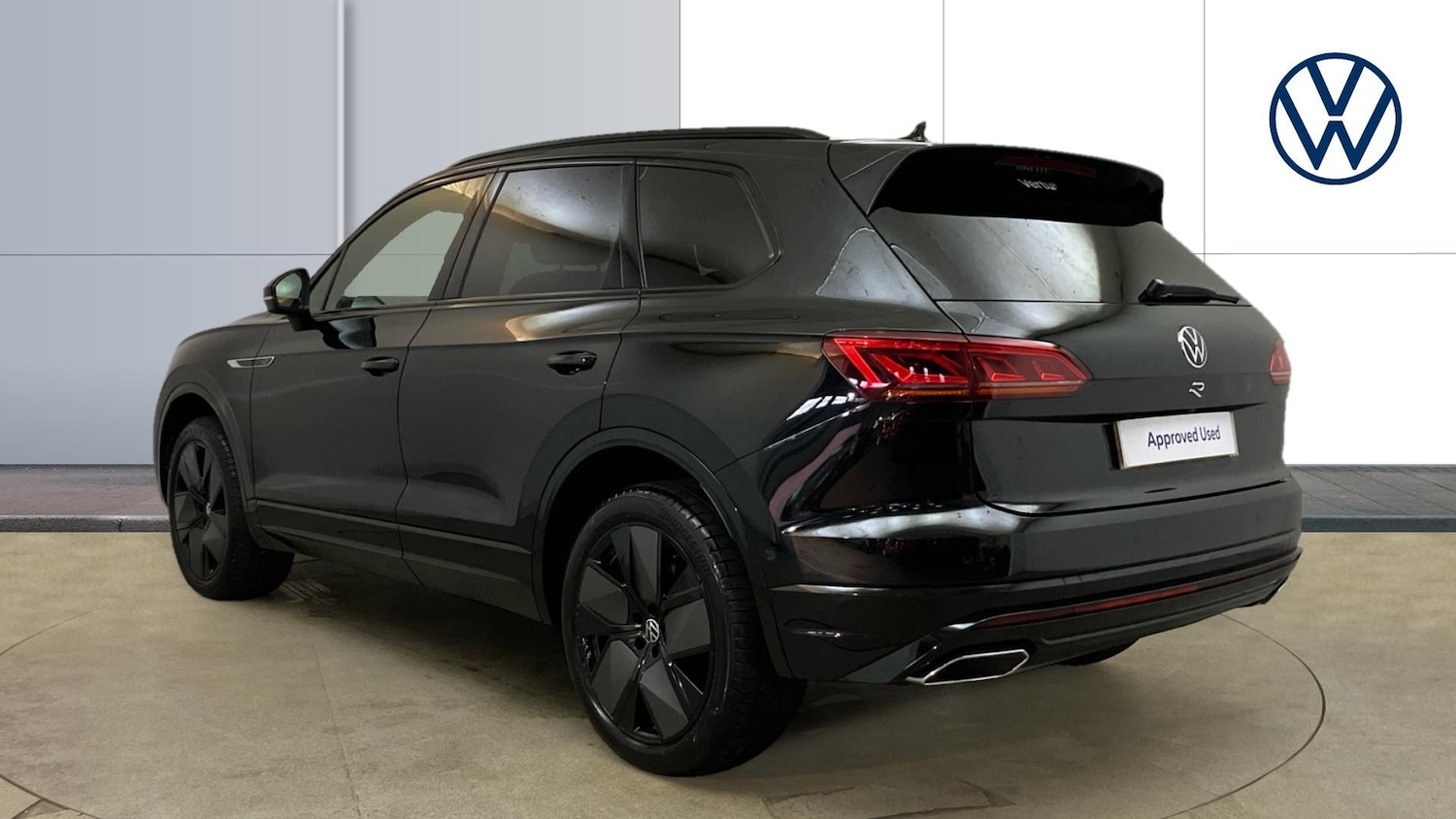 Used Volkswagen Touareg 2023 for sale - 76577016: Photo 3