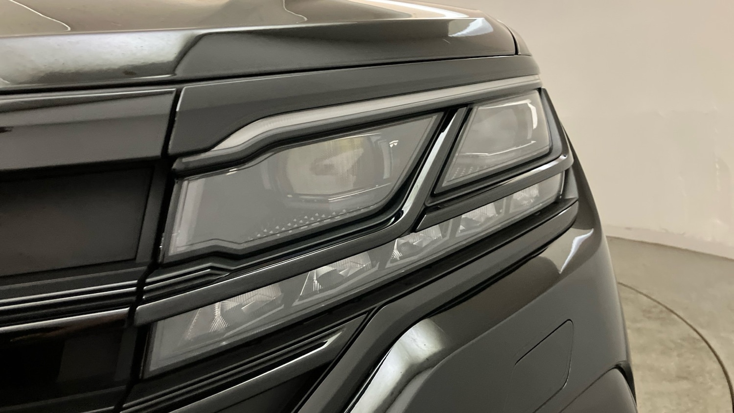 Used Volkswagen Touareg 2023 for sale - 76577016: Photo 40