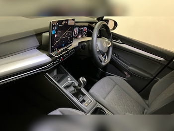 Used Volkswagen Golf 2024 for sale - 77515351: Photo