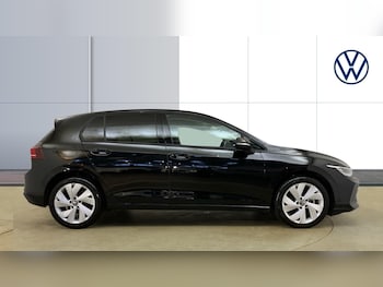 Used Volkswagen Golf 2024 for sale - 77515351: Photo