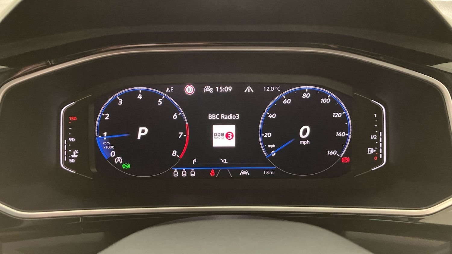 Used Volkswagen T-Roc 2025 for sale - 76532096: Photo 11