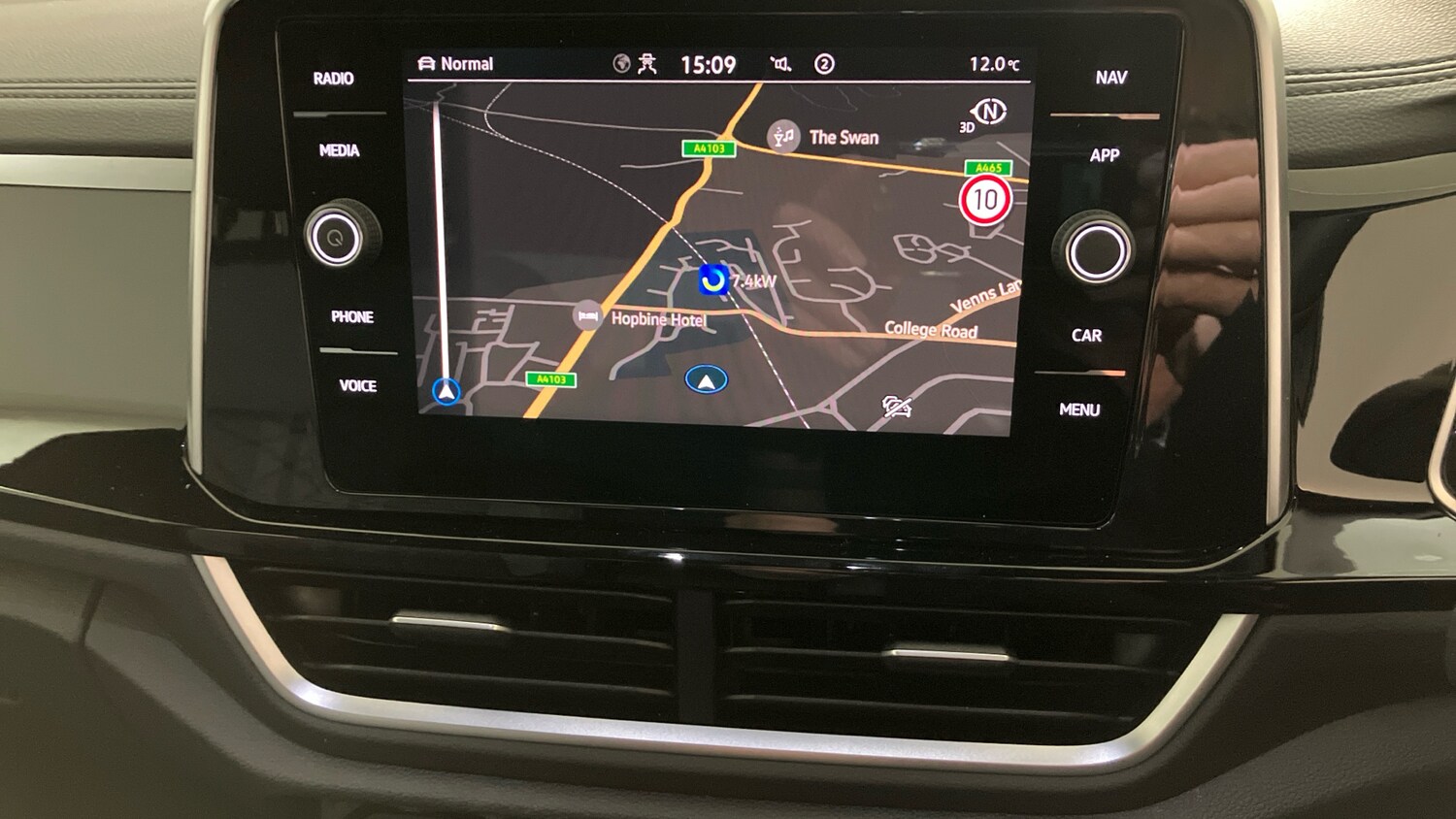 Used Volkswagen T-Roc 2025 for sale - 76532096: Photo 12