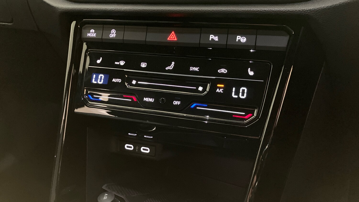 Used Volkswagen T-Roc 2025 for sale - 76532096: Photo 13