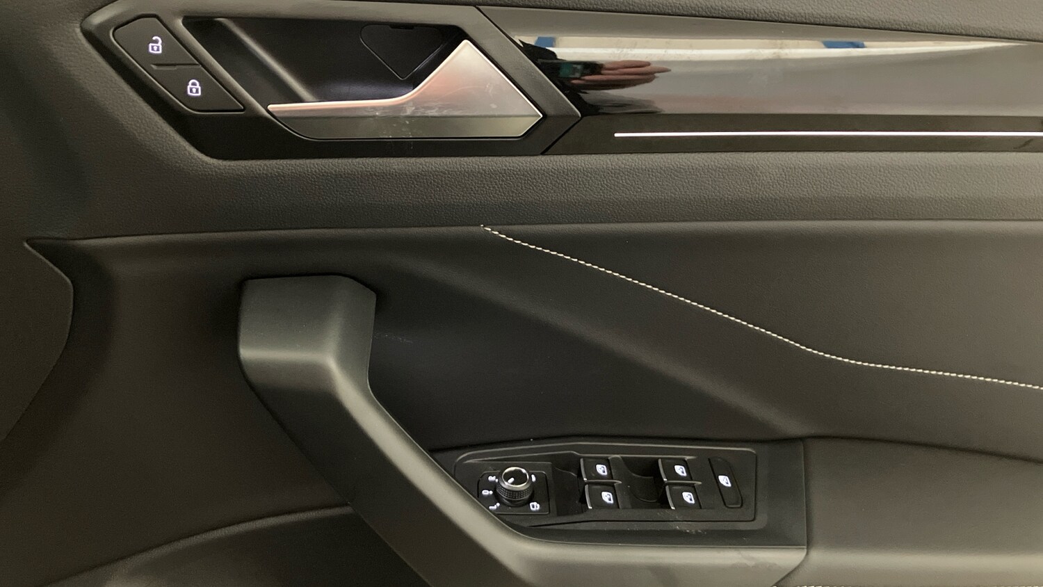 Used Volkswagen T-Roc 2025 for sale - 76532096: Photo 19