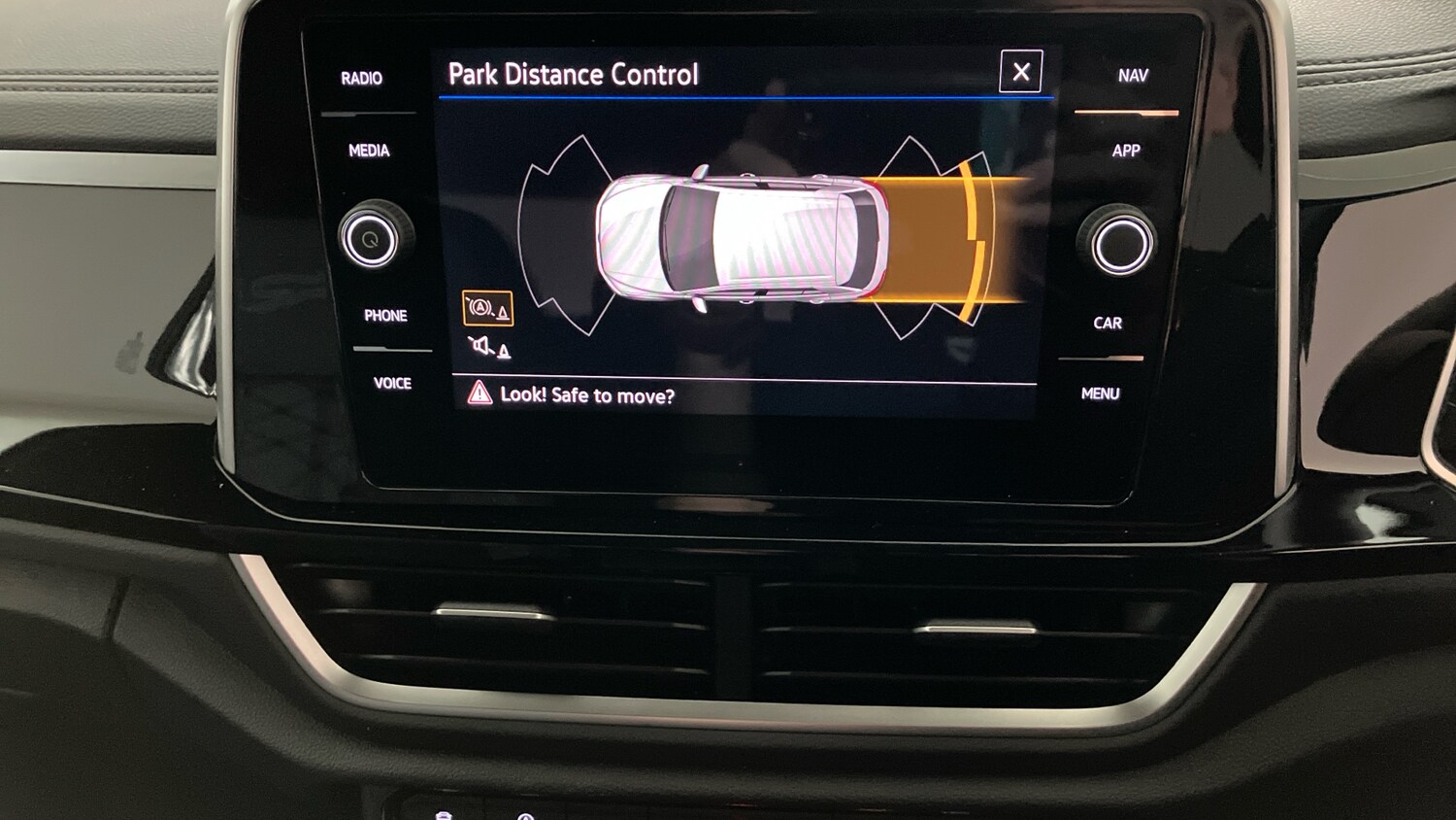 Used Volkswagen T-Roc 2025 for sale - 76532096: Photo 21