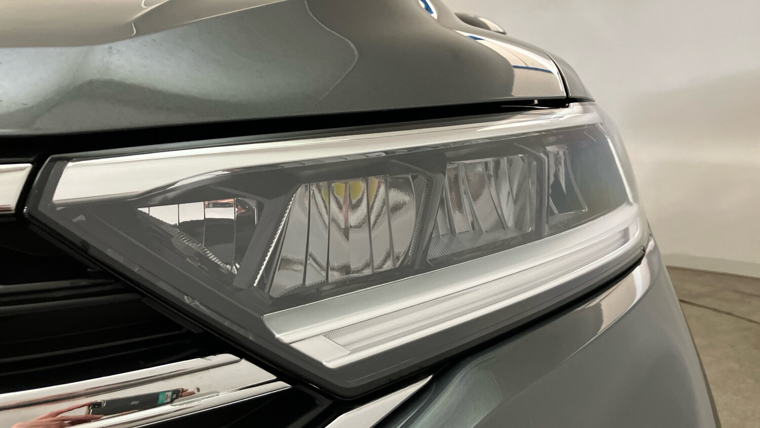 Used Volkswagen T-Roc 2025 for sale - 76532096: Photo 32