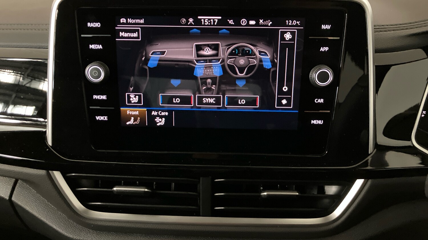 Used Volkswagen T-Roc 2025 for sale - 76532096: Photo 42