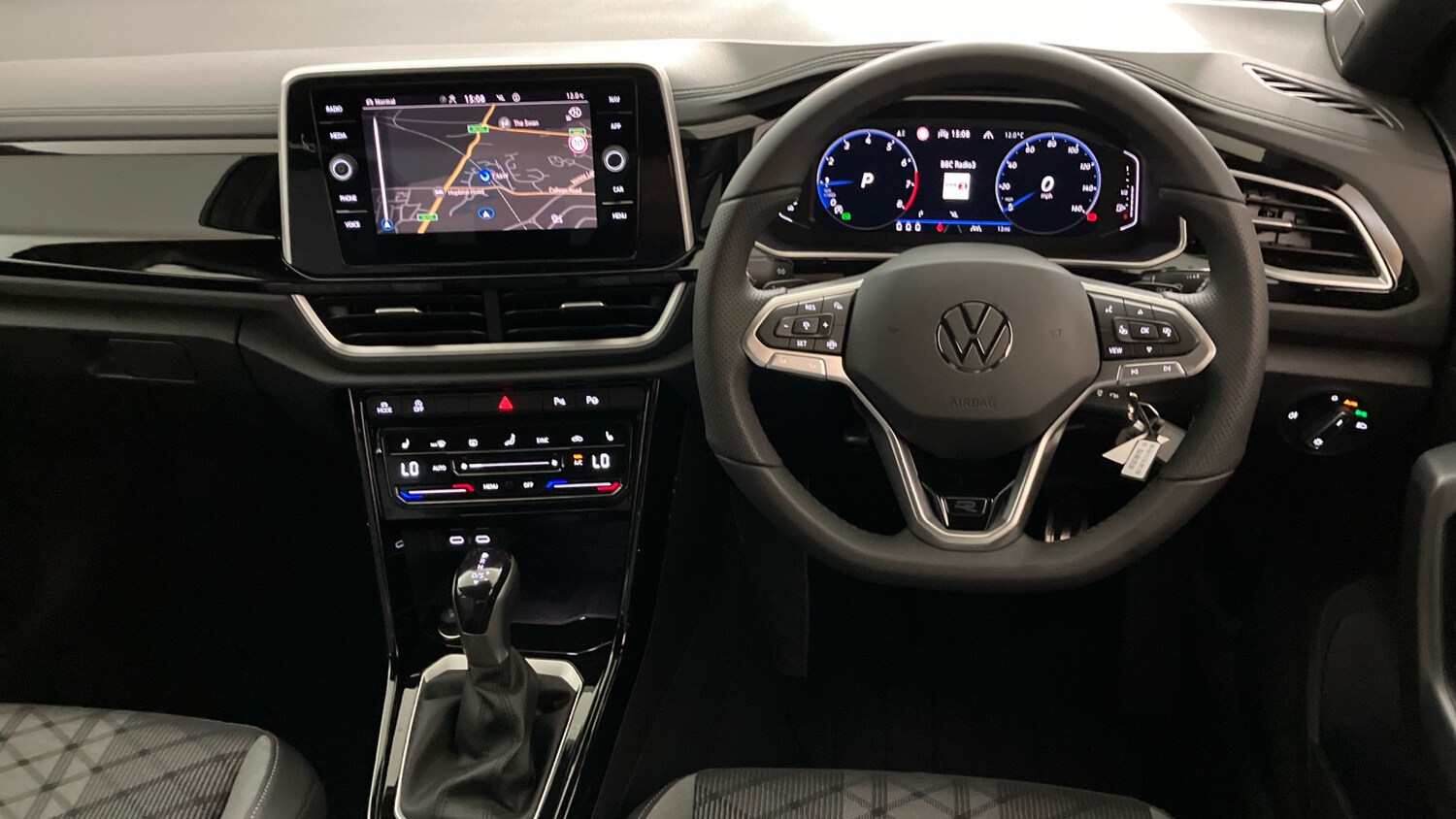 Used Volkswagen T-Roc 2025 for sale - 76532096: Photo 9