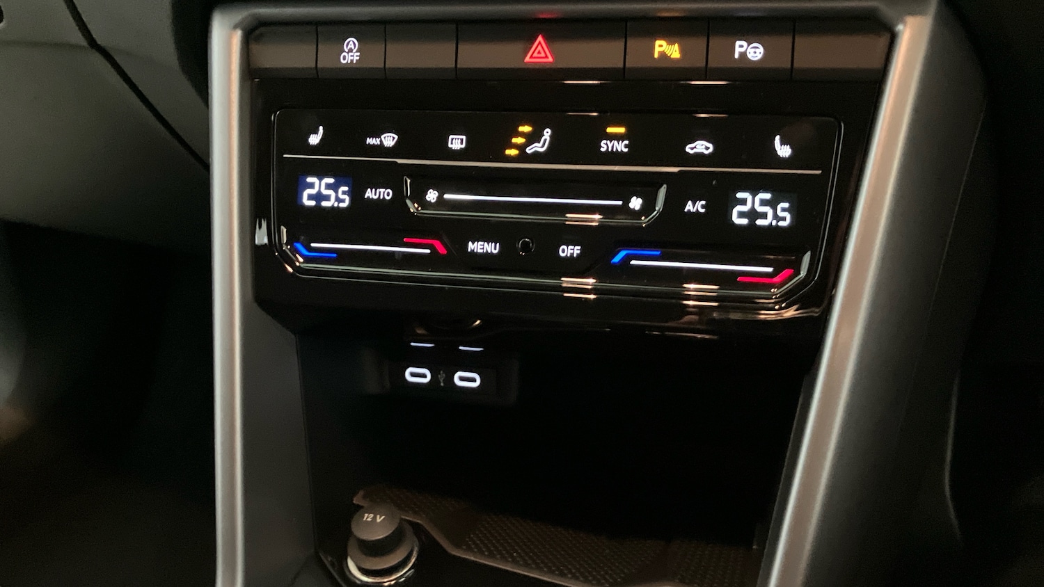 Used Volkswagen T-Roc 2025 for sale - 77061490: Photo 13