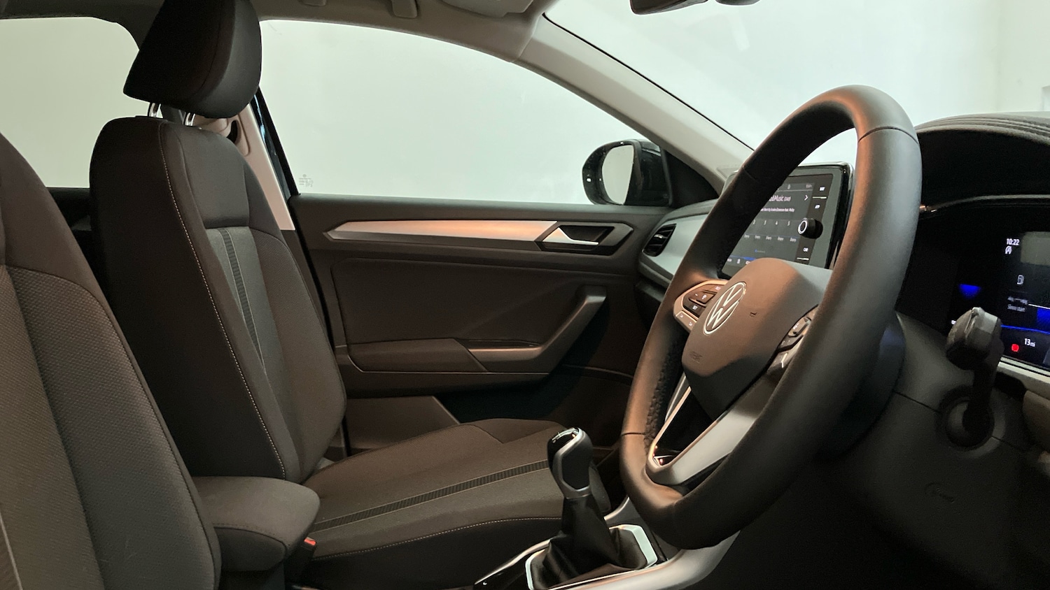 Used Volkswagen T-Roc 2025 for sale - 77061490: Photo 15