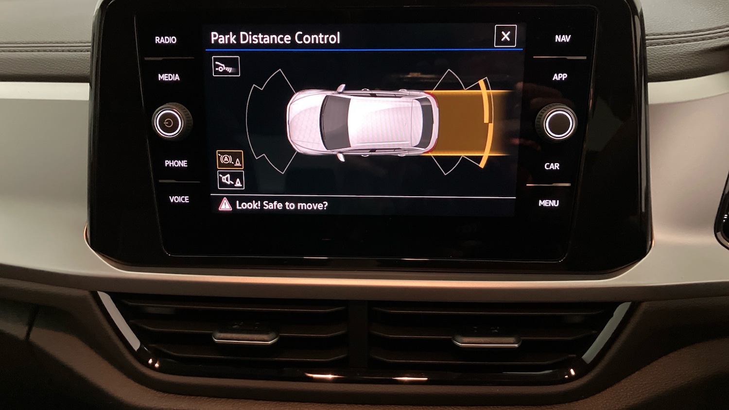 Used Volkswagen T-Roc 2025 for sale - 77061490: Photo 22