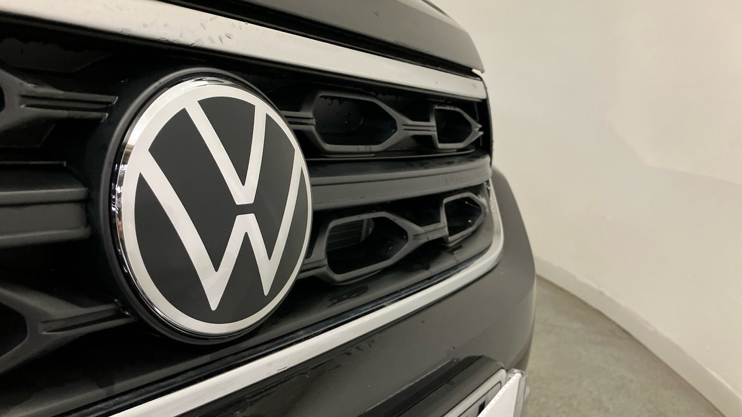 Used Volkswagen T-Roc 2025 for sale - 77061490: Photo 27