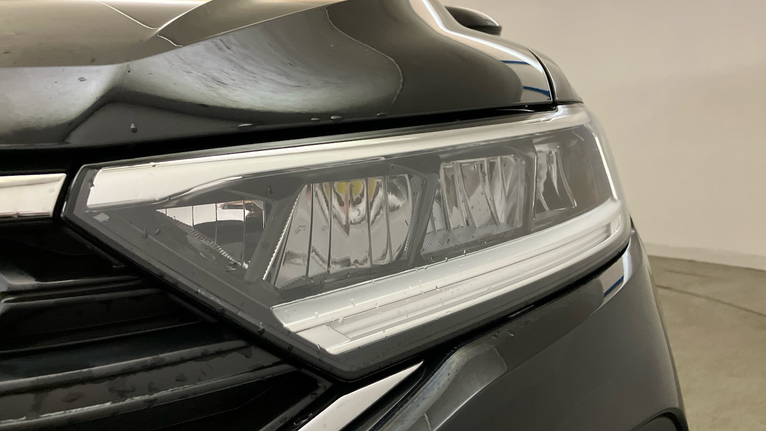 Used Volkswagen T-Roc 2025 for sale - 77061490: Photo 28