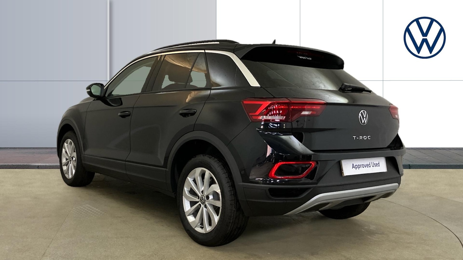 Used Volkswagen T-Roc 2025 for sale - 77061490: Photo 3