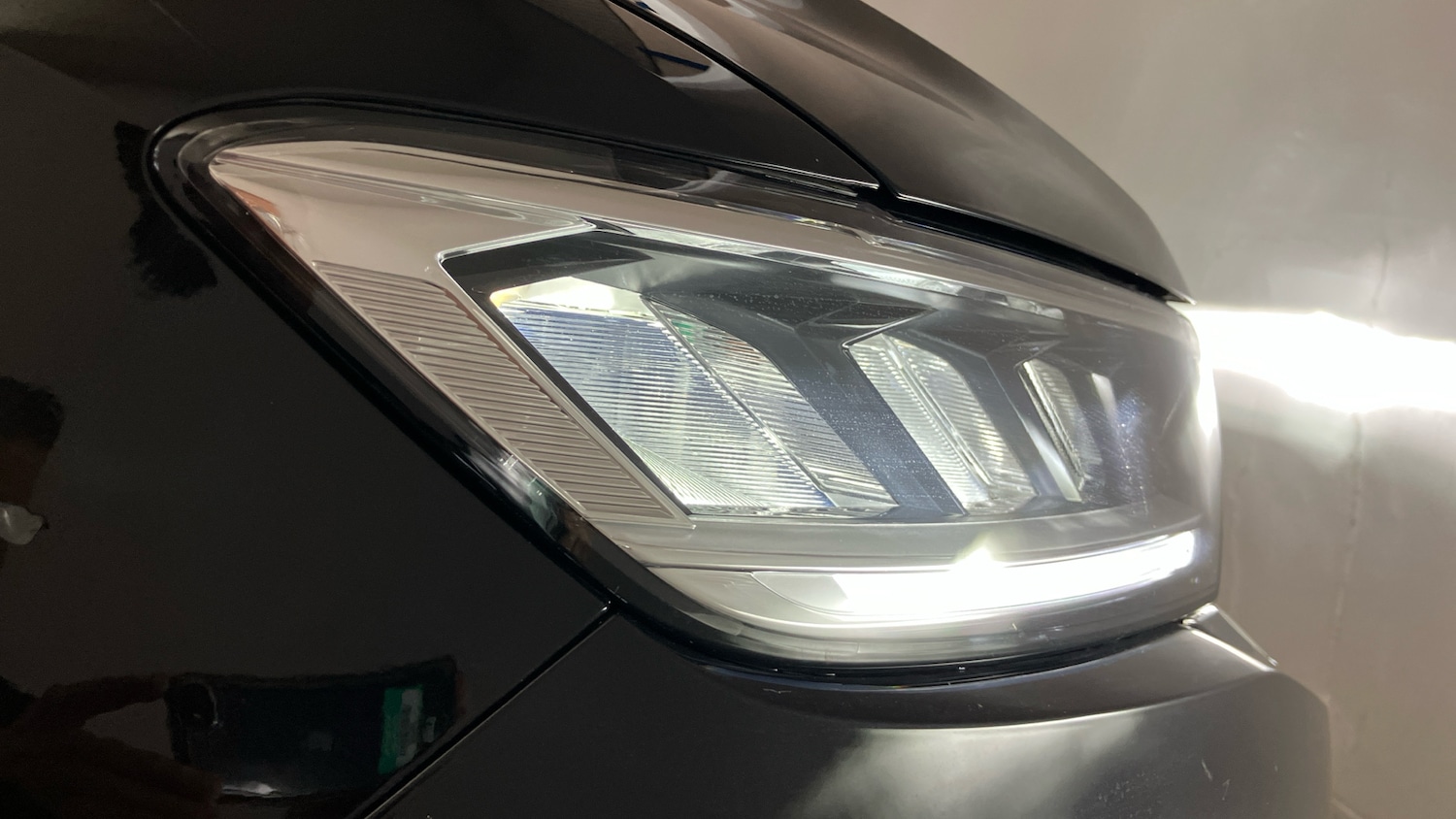 Used Volkswagen T-Roc 2025 for sale - 77061490: Photo 32