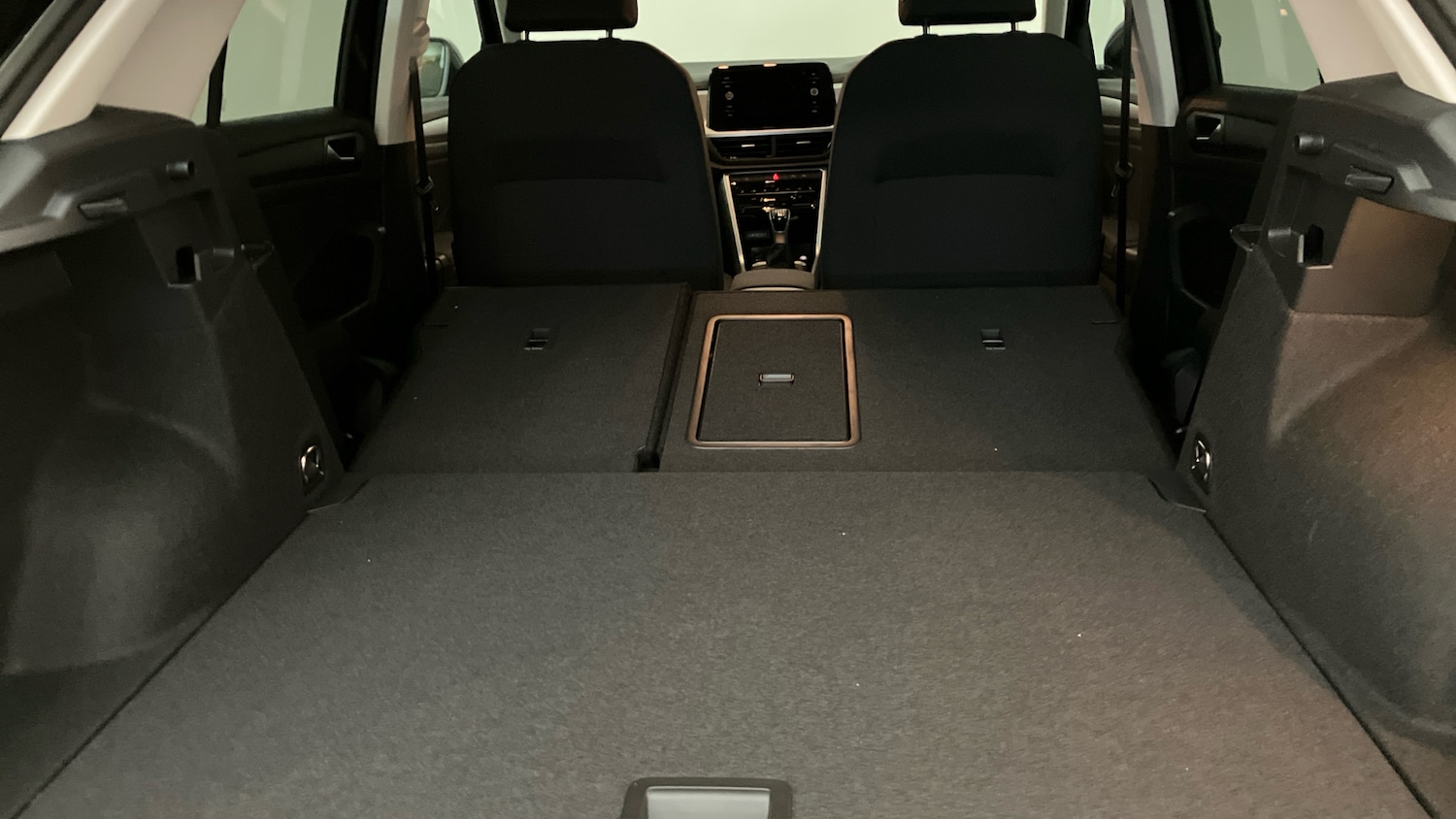 Used Volkswagen T-Roc 2025 for sale - 77061490: Photo 34