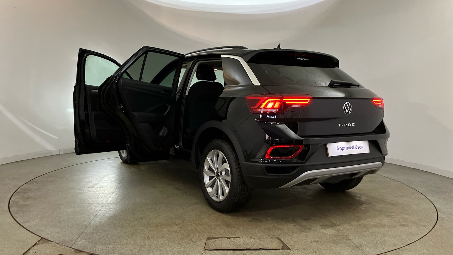 Used Volkswagen T-Roc 2025 for sale - 77061490: Photo 43