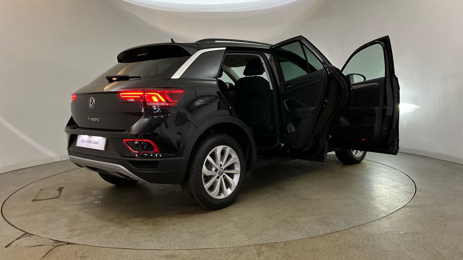Used Volkswagen T-Roc 2025 for sale - 77061490: Photo 45