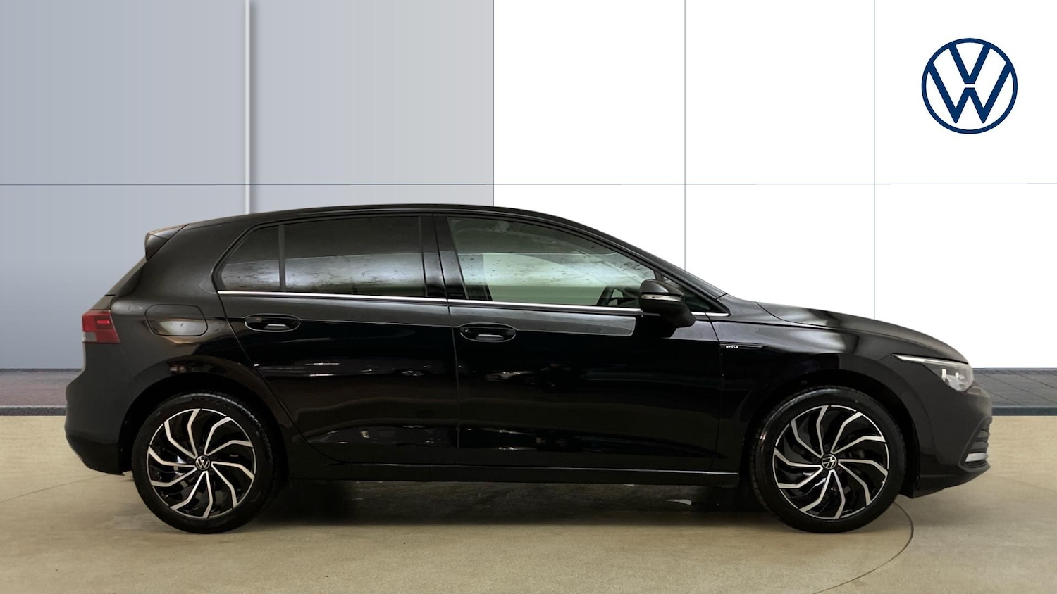 Used Volkswagen Golf 2023 for sale - 76791695: Photo 4