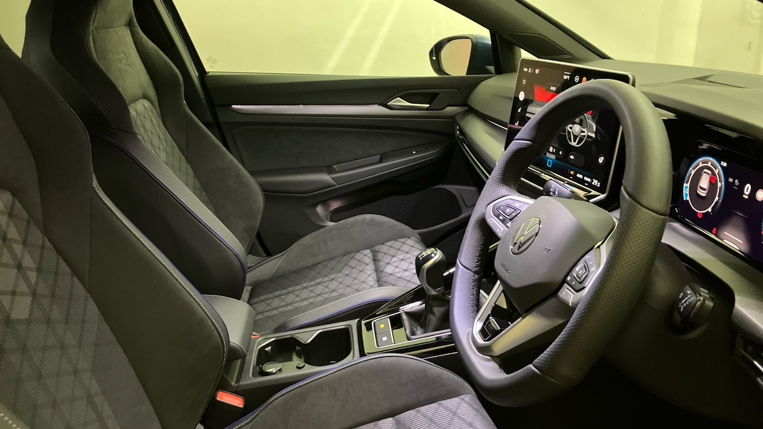 Used Volkswagen Golf 2025 for sale - 76683998: Photo 27