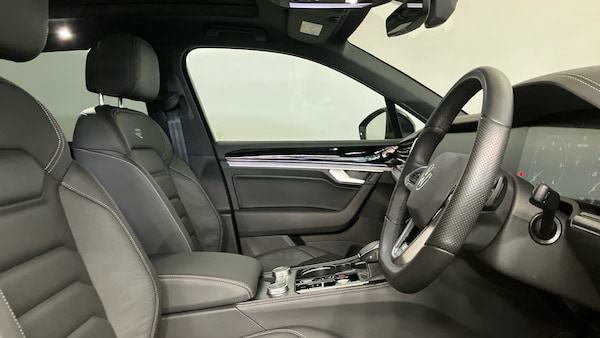 Used Volkswagen Touareg 2025 for sale - 76321683: Photo 15