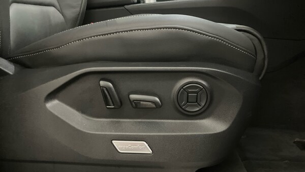 Used Volkswagen Touareg 2025 for sale - 76321683: Photo 31