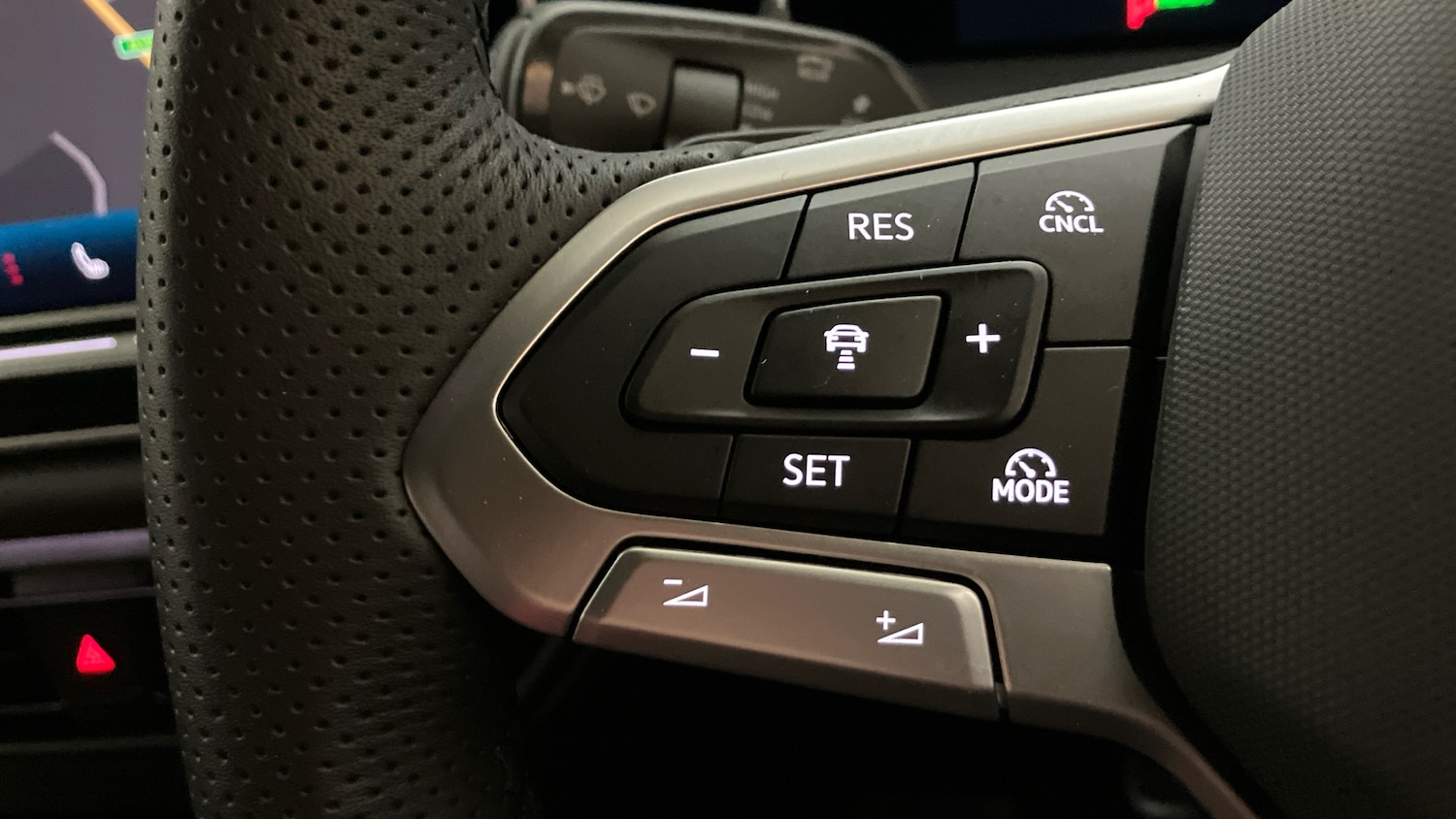 Used Volkswagen Touran 2025 for sale - 77802283: Photo 17