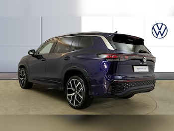 Used Volkswagen Touran 2025 for sale - 77802283: Photo