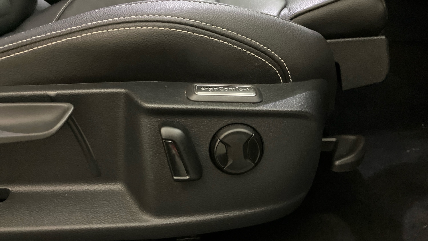 Used Volkswagen Passat 2022 for sale - 76673112: Photo 24