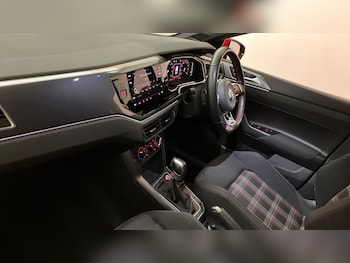 Used Volkswagen Polo 2020 for sale - 76882327: Photo